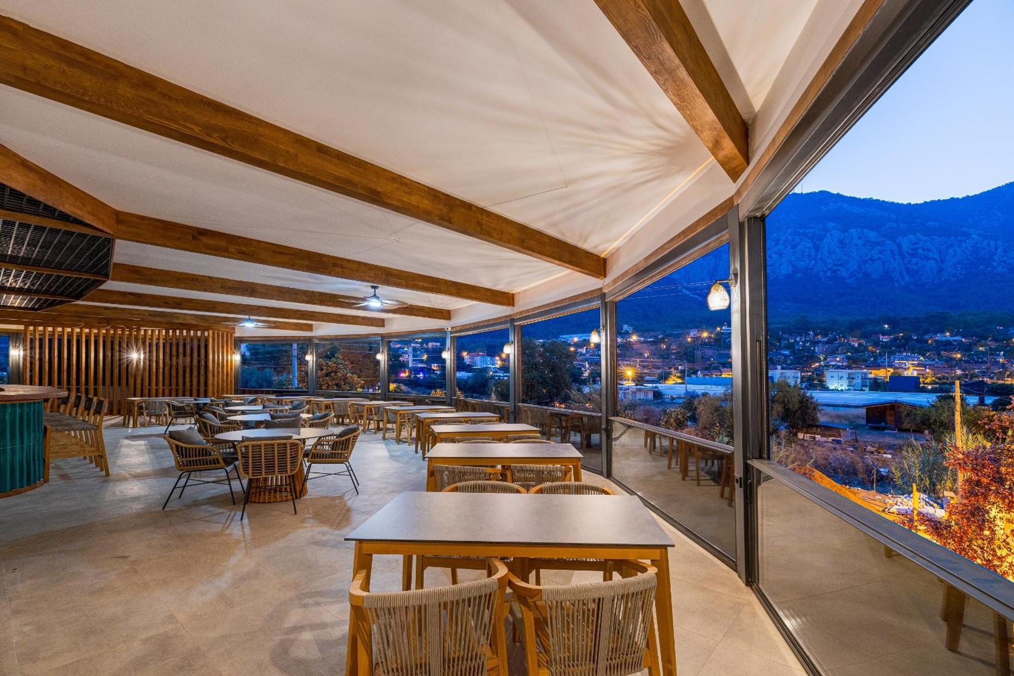 Rota Kilidonia Karaoez Suites&Villas Exterior photo