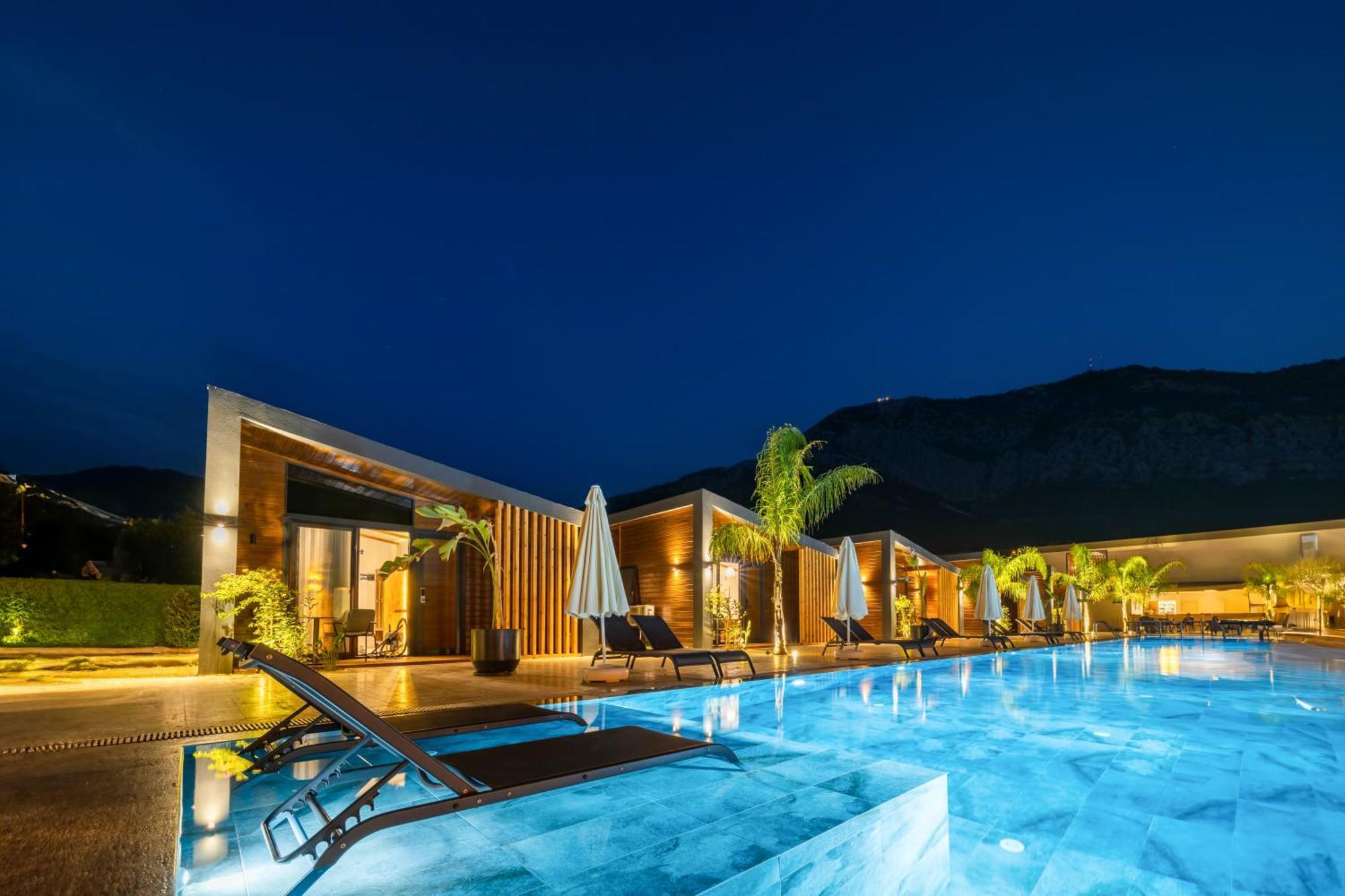 Rota Kilidonia Karaoez Suites&Villas Exterior photo